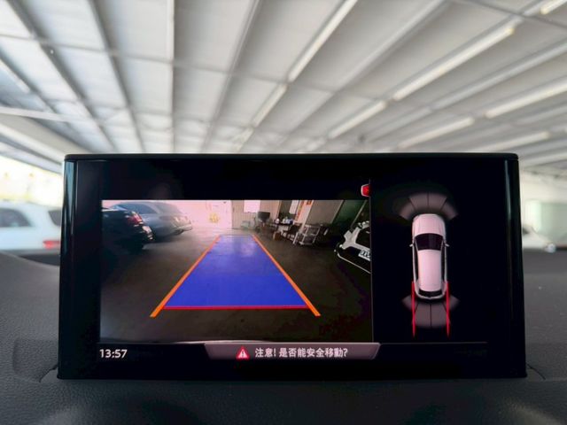 原版件 原廠保固 配備~I-KEY/ACC/Apple CarPlay/盲點/車道維持/倒車顯影/電尾門 (海佃店)  第11張相片