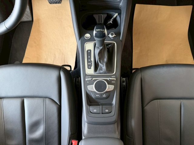 原版件 原廠保固 配備~I-KEY/ACC/Apple CarPlay/盲點/車道維持/倒車顯影/電尾門 (海佃店)  第12張相片