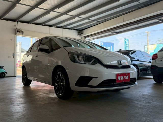 油電 原版件 原廠保固 配備~I-KEY/ACC/Apple CarPlay/盲點/車道維持/LED頭燈 (海佃店)  第3張相片