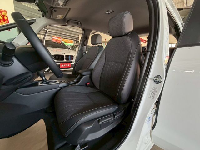 油電 原版件 原廠保固 配備~I-KEY/ACC/Apple CarPlay/盲點/車道維持/LED頭燈 (海佃店)  第4張相片