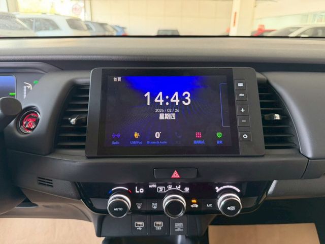 油電 原版件 原廠保固 配備~I-KEY/ACC/Apple CarPlay/盲點/車道維持/LED頭燈 (海佃店)  第10張相片