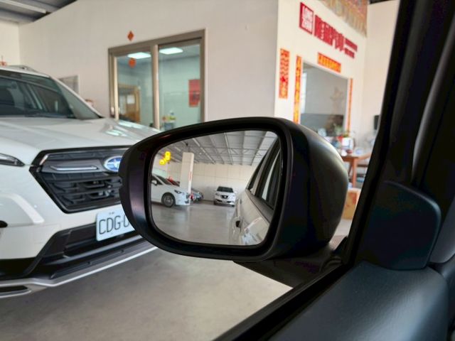 油電 原版件 原廠保固 配備~I-KEY/ACC/Apple CarPlay/盲點/車道維持/LED頭燈 (海佃店)  第17張相片