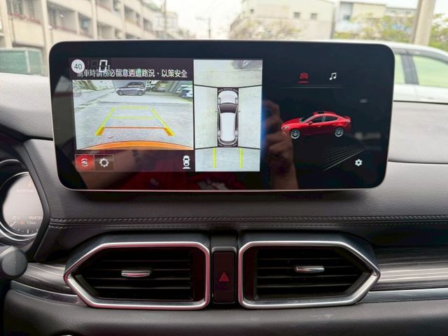 旗艦獻定版 配備~單電動椅/ACC/HUD/BOSE音響/Apple CarPlay/盲點/環景/電尾門 (海佃店)  第9張相片
