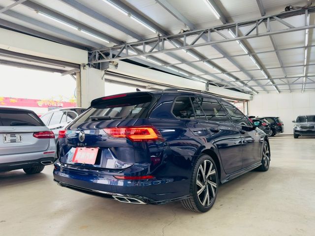 R-Line 原版件 原廠保固 配備~天窗/ACC/無線充電座/HK音響/HUD/電尾門 (北安店)  第19張相片