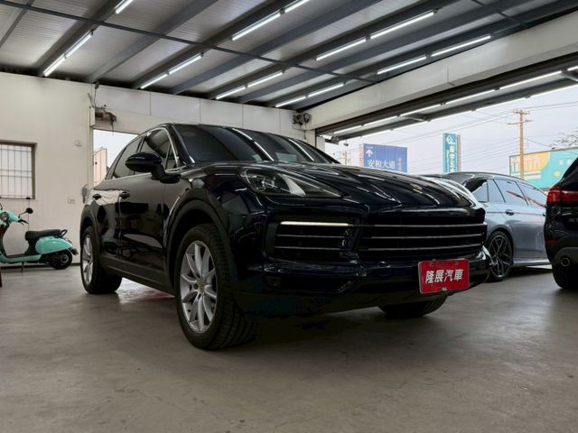 原版件 19年式~I-KEY/雙記憶椅/換檔撥片/倒車顯影/導航/電尾門/LED頭燈 (北安店)  第3張相片