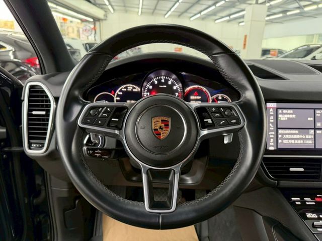 原版件 19年式~I-KEY/雙記憶椅/換檔撥片/倒車顯影/導航/電尾門/LED頭燈 (北安店)  第9張相片