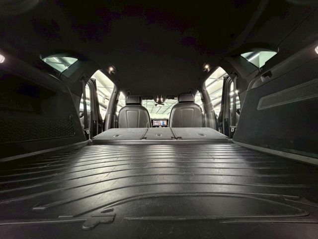 原版件 19年式~I-KEY/雙記憶椅/換檔撥片/倒車顯影/導航/電尾門/LED頭燈 (北安店)  第17張相片