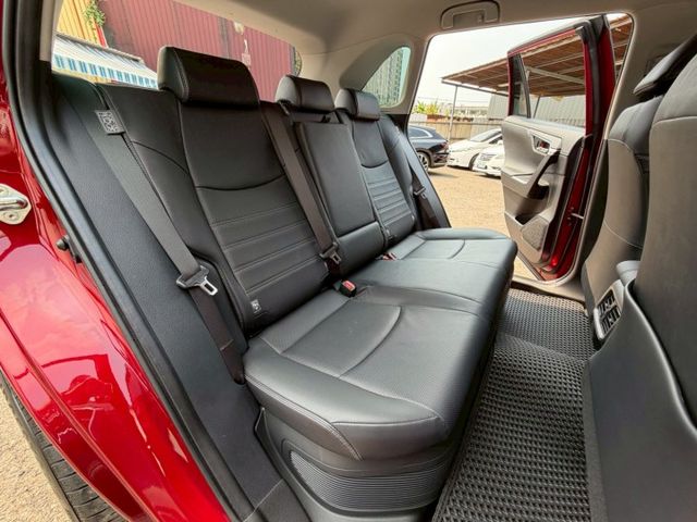 油電旗艦 原版件 原廠保固 單記憶椅/雙通風椅/HUD/環景/盲點/Apple CarPlay/電尾門 (北安店)  第6張相片