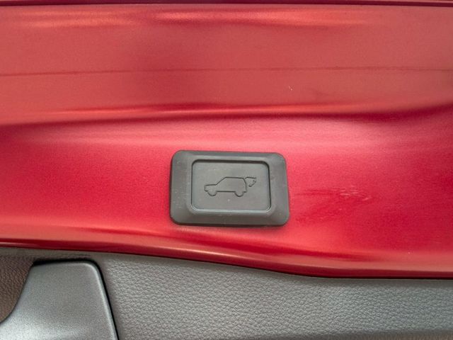 油電旗艦 原版件 原廠保固 單記憶椅/雙通風椅/HUD/環景/盲點/Apple CarPlay/電尾門 (北安店)  第17張相片