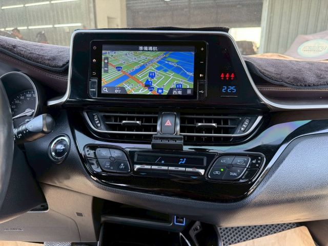 豪華型 原版件 配備~I-KEY/定速/倒車顯影/導航/雙電熱椅/HUD/AUTO HOLD (海佃店)  第10張相片