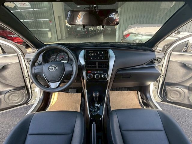 經典型 原版件 原廠保固 配備~循跡防滑/ABS/電動後視鏡/胎壓偵測/高低可調大燈 (海佃店)  第8張相片