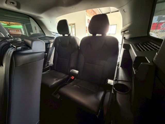 T5 Momentum AWD 原版件 全景天窗/雙記憶椅/ACC/車道偏移/環景/盲點/HUD/電尾門 (北安店)  第5張相片