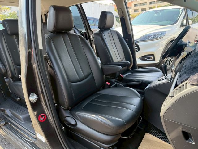 尊爵型 原版件 配備~單電動椅/天窗/單電動椅/倒車顯影/導航/電動後視鏡 (海佃店)  第7張相片