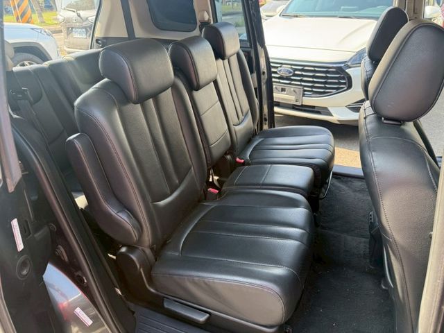 尊爵型 原版件 配備~單電動椅/天窗/單電動椅/倒車顯影/導航/電動後視鏡 (海佃店)  第8張相片