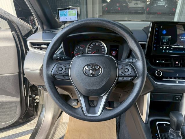 豪華版 原廠保固 原版件 配備~I-KEY/ACC/Apple CarPlay/倒車顯影/胎壓偵測 (海佃店)  第9張相片