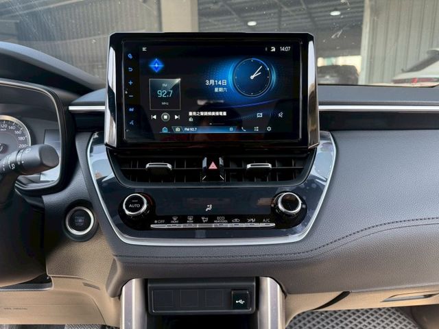 豪華版 原廠保固 原版件 配備~I-KEY/ACC/Apple CarPlay/倒車顯影/胎壓偵測 (海佃店)  第10張相片