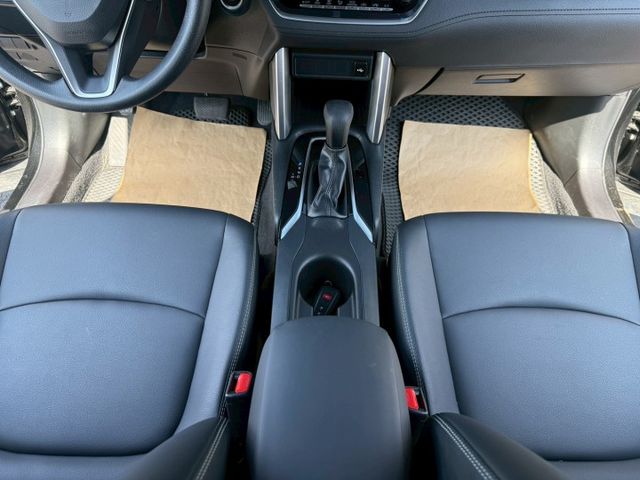 豪華版 原廠保固 原版件 配備~I-KEY/ACC/Apple CarPlay/倒車顯影/胎壓偵測 (海佃店)  第13張相片