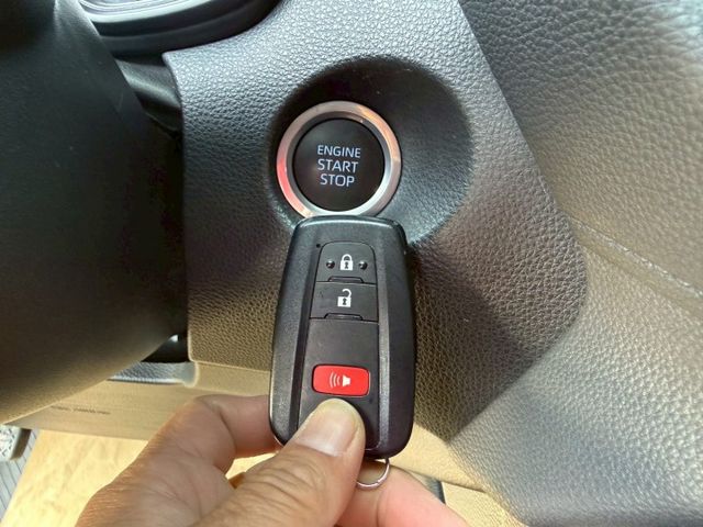 豪華版 原廠保固 原版件 配備~I-KEY/ACC/Apple CarPlay/倒車顯影/胎壓偵測 (海佃店)  第15張相片