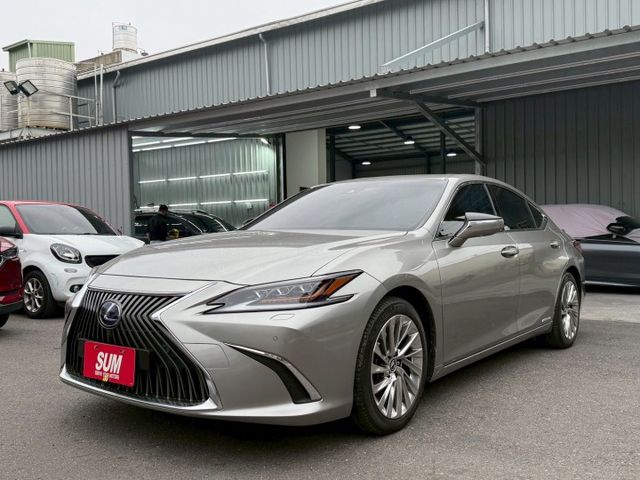 油電旗艦版 天窗/馬克文萊森音響/環景/雙通風椅/雙記憶椅/後座電動椅背/盲點/HUD/電尾門 (北安店)  第1張相片