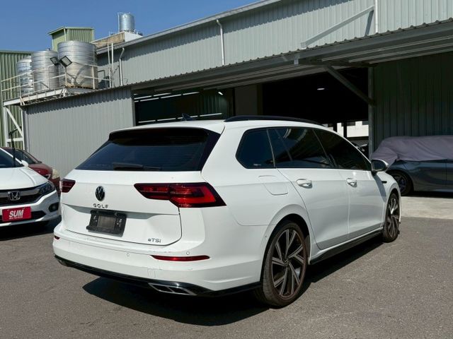 R-Line 原版件 原廠保固 配備~天窗/ACC/無線充電座/HK音響/HUD/電尾門 (海佃店)  第19張相片