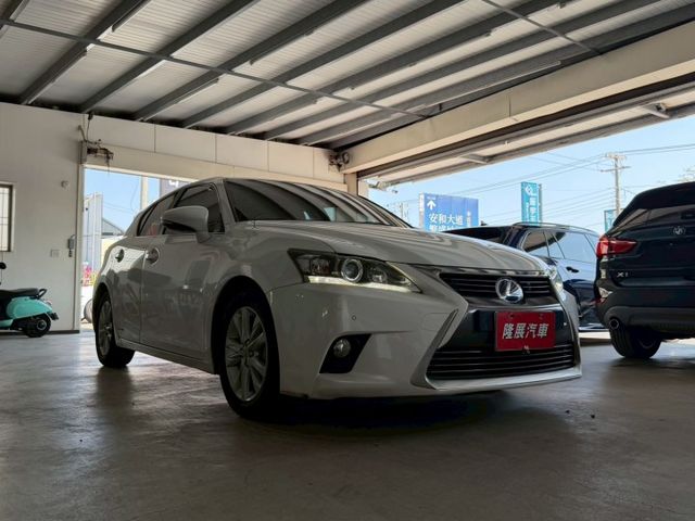 豪華版 原廠保養 原版件 配備~I-KEY/單記憶椅/雙電熱椅/定速/電動後視鏡/胎壓偵測 (北安店)  第3張相片