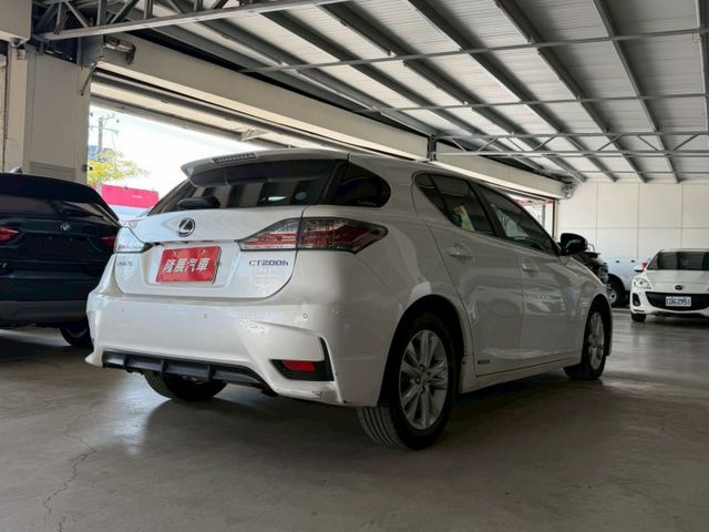 豪華版 原廠保養 原版件 配備~I-KEY/單記憶椅/雙電熱椅/定速/電動後視鏡/胎壓偵測 (北安店)  第18張相片