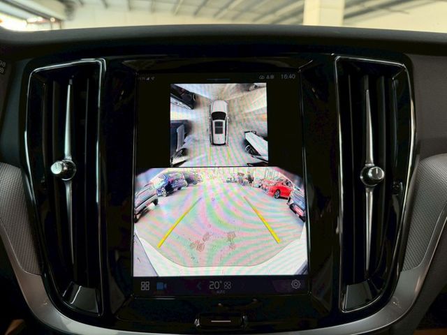 原廠保固 原版件 雙記憶椅/ACC/HUD/盲點/環景/HK音響/無線充電座/電尾門 (北安店)  第10張相片