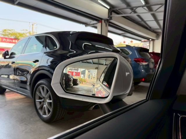 原廠保固 原版件 雙記憶椅/ACC/HUD/盲點/環景/HK音響/無線充電座/電尾門 (北安店)  第16張相片