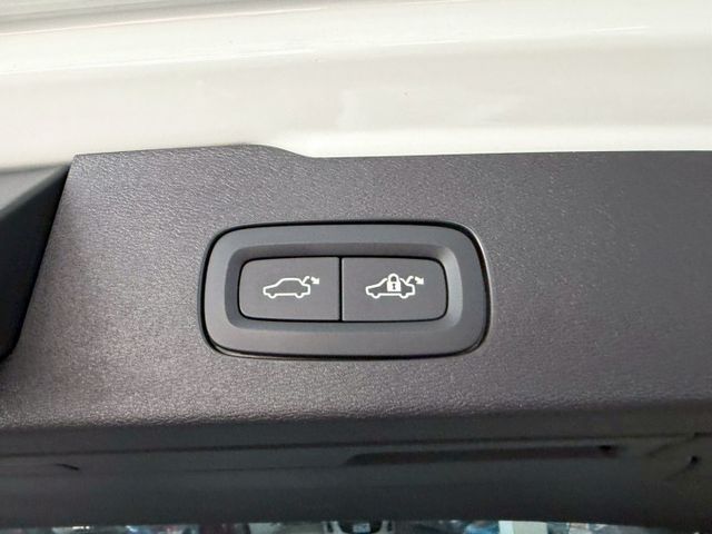 原廠保固 原版件 雙記憶椅/ACC/HUD/盲點/環景/HK音響/無線充電座/電尾門 (北安店)  第18張相片