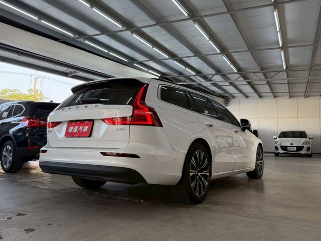 原廠保固 原版件 雙記憶椅/ACC/HUD/盲點/環景/HK音響/無線充電座/電尾門 (北安店)  第19張相片