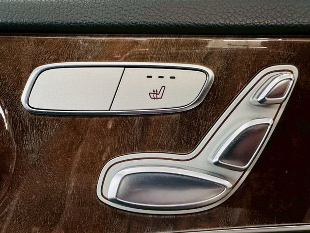 4MATIC 原版件 I-KEY/雙電動椅/單記憶椅/定速/換檔撥片/柏林之音/盲點/倒車顯影/LED頭燈 (北安店)  第13張相片