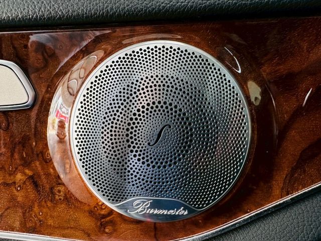 4MATIC 原版件 I-KEY/雙電動椅/單記憶椅/定速/換檔撥片/柏林之音/盲點/倒車顯影/LED頭燈 (北安店)  第16張相片