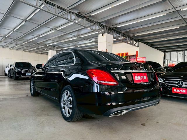 4MATIC 原版件 I-KEY/雙電動椅/單記憶椅/定速/換檔撥片/柏林之音/盲點/倒車顯影/LED頭燈 (北安店)  第20張相片