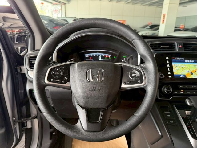 VTI-S 原廠保養 原版件 環景/車道偏移/無線充電座/盲點/換檔撥片/Apple CarPlay/電尾門 (北安店)  第8張相片