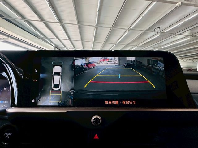 原版件 原廠保固 配備~雙電動椅/HUD/無線Apple CarPlay/環景/盲點/車道偏移 (北安店)  第11張相片