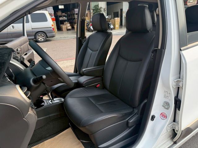 豪華版 原版件 配備~定速/倒車顯影/導航/恆溫空調/2安全氣囊 (海佃店)  第3張相片