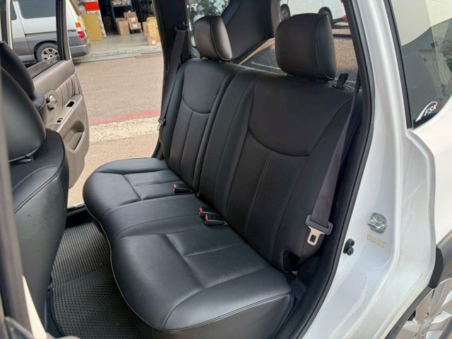 豪華版 原版件 配備~定速/倒車顯影/導航/恆溫空調/2安全氣囊 (海佃店)  第4張相片