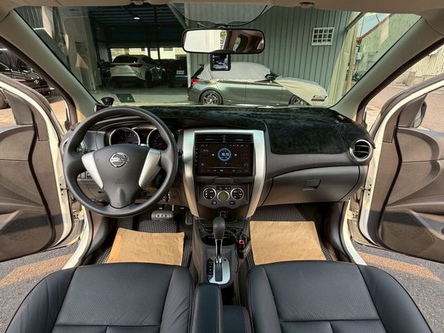 豪華版 原版件 配備~定速/倒車顯影/導航/恆溫空調/2安全氣囊 (海佃店)  第7張相片