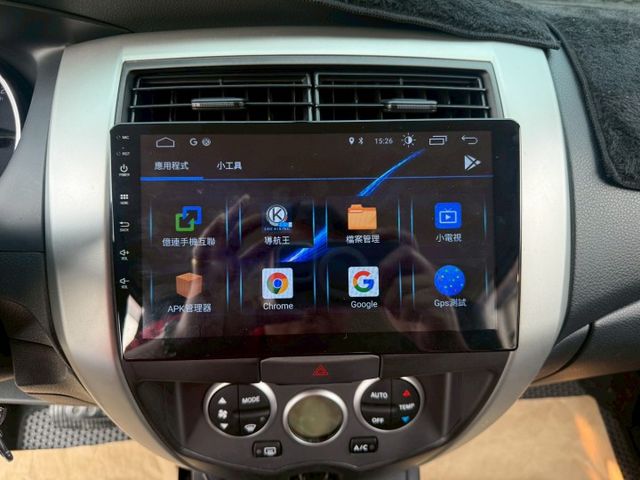 豪華版 原版件 配備~定速/倒車顯影/導航/恆溫空調/2安全氣囊 (海佃店)  第10張相片