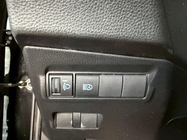 豪華版 原版件 配備~I-KEY/ACC/倒車顯影/導航/車道偏移/循跡防滑 (北安店)  第13張相片