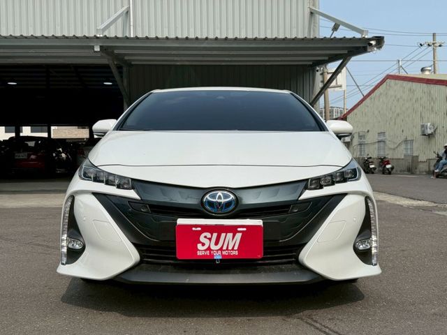 22年式~PHV旗艦版 原廠保養 配備~ACC/環景/無線充電座/盲點/車道偏移/自動停車 (海佃店)  第2張相片