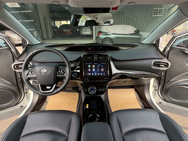 22年式~PHV旗艦版 原廠保養 配備~ACC/環景/無線充電座/盲點/車道偏移/自動停車 (海佃店)  第8張相片