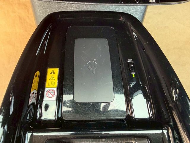 22年式~PHV旗艦版 原廠保養 配備~ACC/環景/無線充電座/盲點/車道偏移/自動停車 (海佃店)  第15張相片