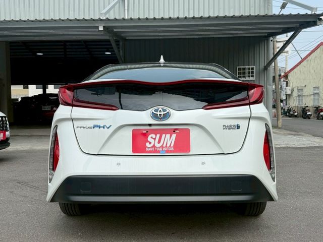 22年式~PHV旗艦版 原廠保養 配備~ACC/環景/無線充電座/盲點/車道偏移/自動停車 (海佃店)  第19張相片