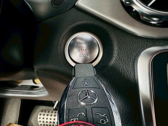 19年式~AMG 原廠保養 配備~I-KEY/雙記憶椅/定速/換檔撥片/倒車顯影/電尾門 (北安店)  第13張相片