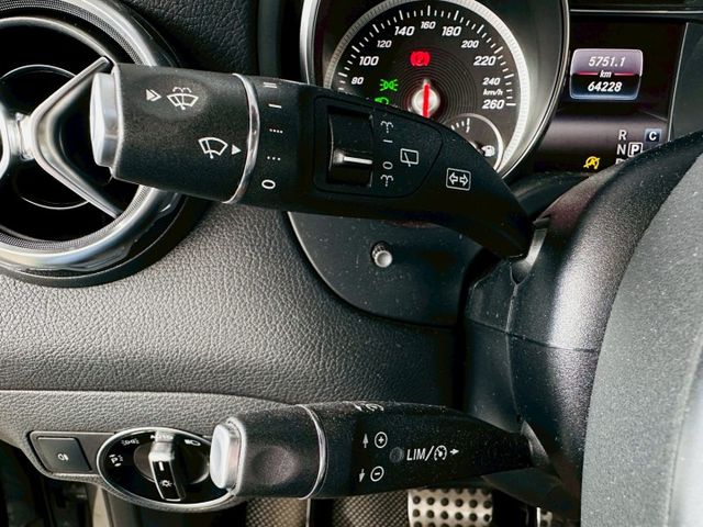 19年式~AMG 原廠保養 配備~I-KEY/雙記憶椅/定速/換檔撥片/倒車顯影/電尾門 (北安店)  第14張相片