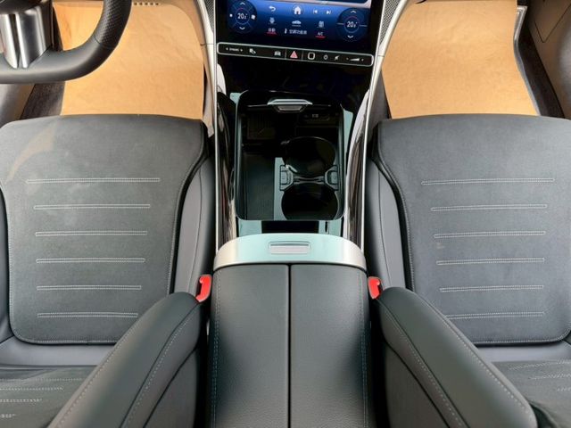 原版件 配備~雙記憶椅/ACC/換檔撥片/無線充電座/環景/盲點/Apple CarPlay/電尾門 (北安店)  第12張相片