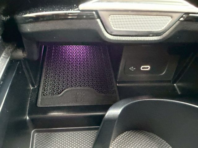 原版件 配備~雙記憶椅/ACC/換檔撥片/無線充電座/環景/盲點/Apple CarPlay/電尾門 (北安店)  第13張相片