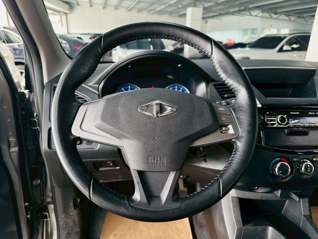 精緻版 原版件 配備~定速/方向盤音響控制/2安全氣囊/電動後視鏡/高低可調大燈 (北安店)  第9張相片