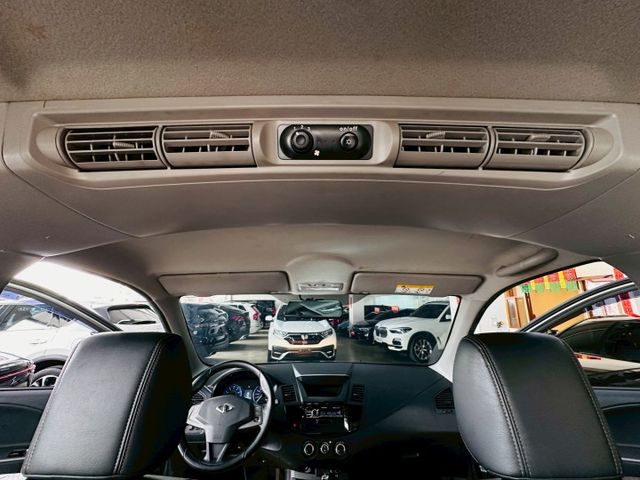 精緻版 原版件 配備~定速/方向盤音響控制/2安全氣囊/電動後視鏡/高低可調大燈 (北安店)  第13張相片